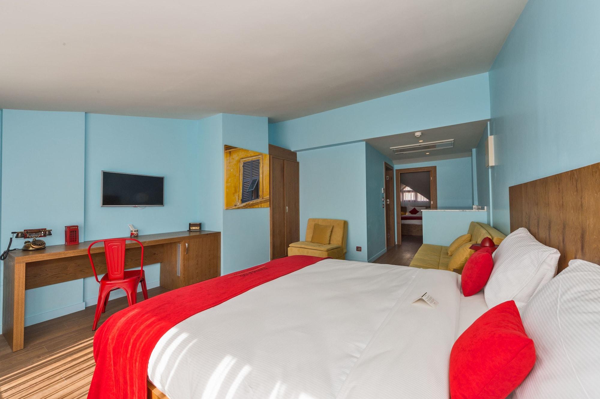 Taksim Istanbul Nis Hotel - Istiklal Street Exterior photo