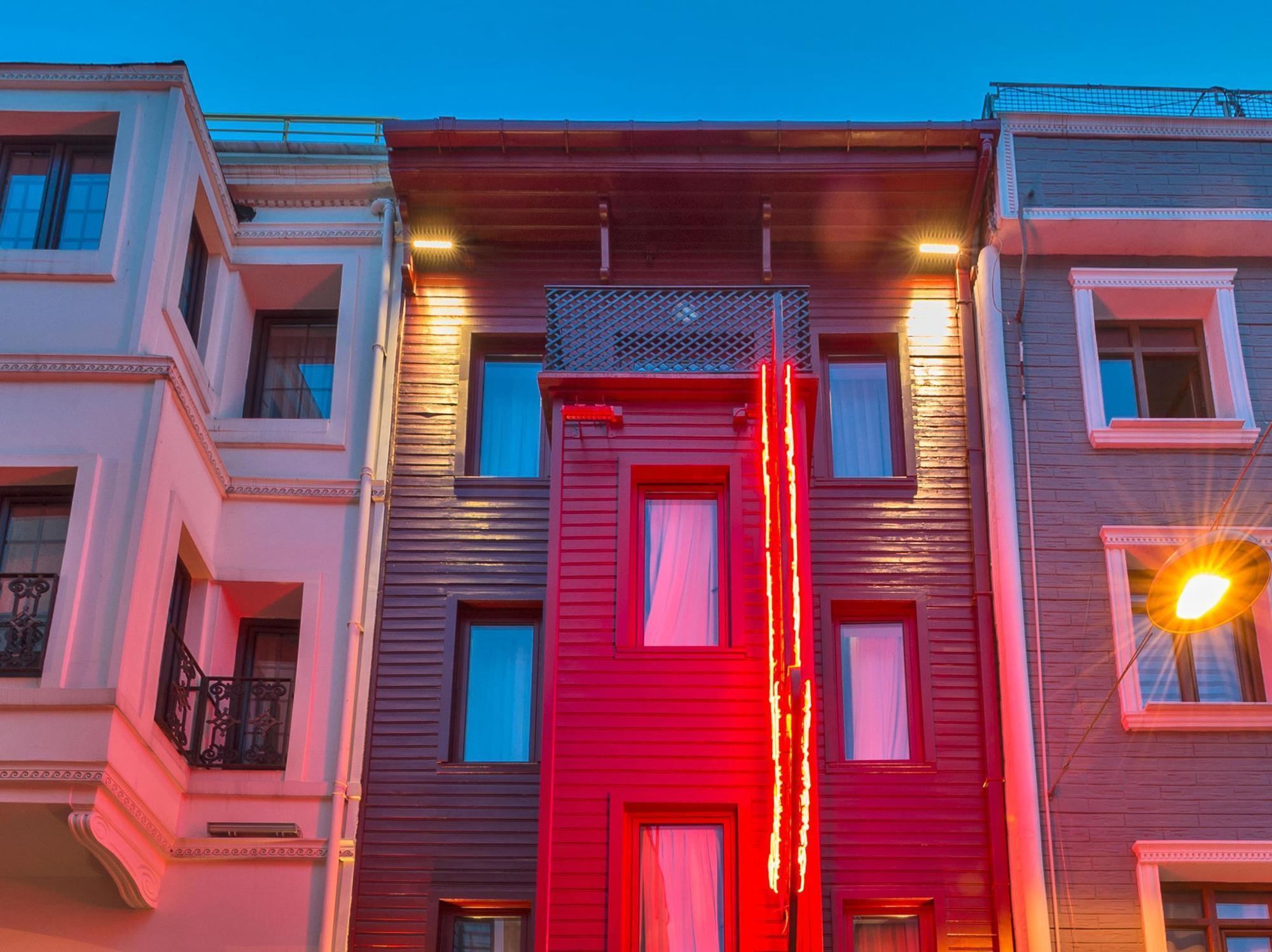 Taksim Istanbul Nis Hotel - Istiklal Street Exterior photo
